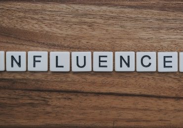 Qu’est-ce que l’influence marketing ? Zoom sur l’influencer marketing